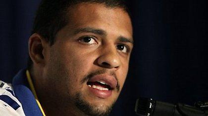 Μέλο: «Δώστε μας πίστωση χρόνου»