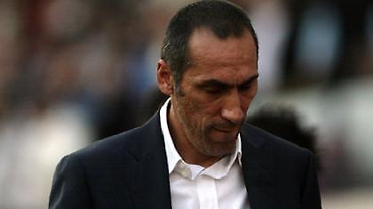 Έντονες αποδοκιμασίες στο Περιστέρι