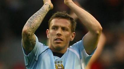 Premier League: Ισόπαλοι «χωριάτες» και «πολίτες»