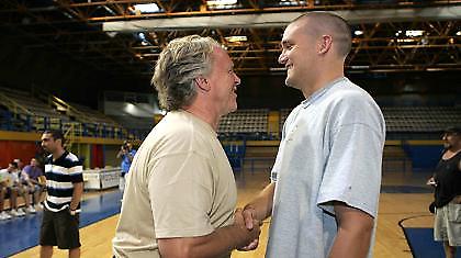 Πρόβλημα με Μπράμος