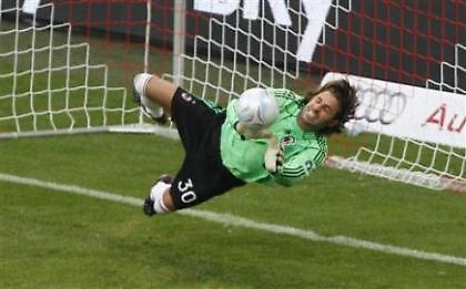 Ανανέωσε με Μίλαν ο Στοράρι