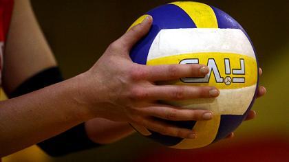 Τα βλέμματα στο φιλέ