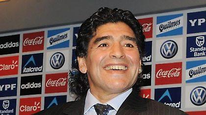 Να φύγετε κύριε Μαραντόνα, να πάτε αλλού