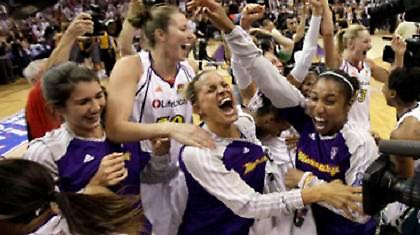 Πήραν το «στέμμα» οι Μέρκιουρι!