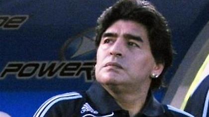 Μαραντόνα: «Μας έσωσαν ο Θεός και ο άγιος… Παλέρμο!»