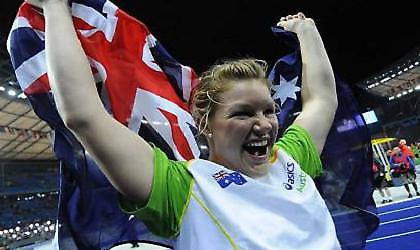 Αστράφτουν τα φλας μετά το χρυσό της