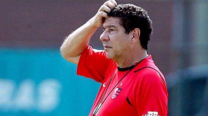 «Τρίζει» η καρέκλα του Σαντάνα