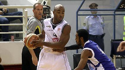 Πρόκριση με Ντρόμπνιακ