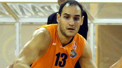 Α1: Υπέγραψε ο Κολώκας