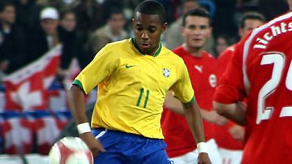 Ρομπίνιο: «Ευχαρίστως παίζω στην Μπαρτσελόνα»!