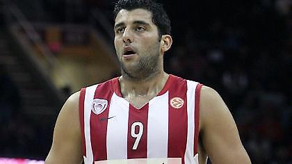 Μπουρούσης: «Δεν φεύγω χωρίς το πρωτάθλημα»