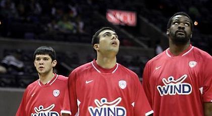 «Θετικοί» στη γρίπη των χοίρων «Σόφο»-Παπανικολάου