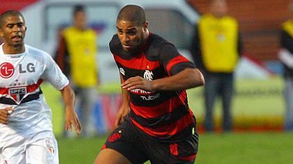 Ρινάλντι: «Θα δούμε για Αντριάνο και Ολυμπιακό»