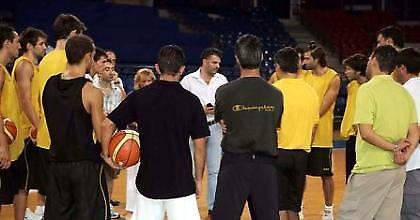 Σε αδιέξοδο η ΑΕΚ με τα δελτία!