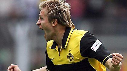 Στην Ντόρτμουντ μέχρι το 2013 ο «Κούμπα»