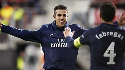 Φαν Πέρσι στους στόχους της Μπαρτσελόνα!