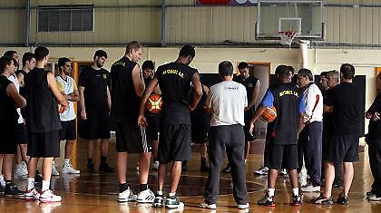 A1: Άπαντες παρόντες…