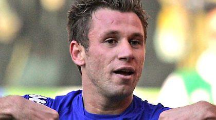 Τζόλα καλεί Κασάνο…