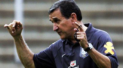 Και επίσημα στη Νότιο Αφρική ο Παρέιρα