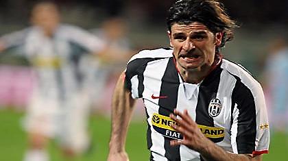 Νυστέρι στο γόνατο του Ιακουίντα