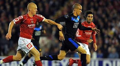 Πέρασαν Μαν. Γιουνάιτεντ και Τότεναμ, ήρωας για Βίλα ο Γκούζαν