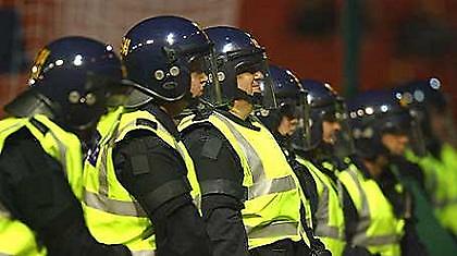 Επεισόδια και συλλήψεις στο Μπάρνσλεϊ - Μαν. Γιουνάιτεντ