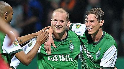 Άνετες προκρίσεις για Σάλκε και Βέρντερ