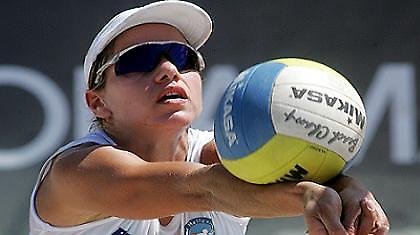 «Με το δεξί» Αρβανίτη-Τσιαρτσιάνη