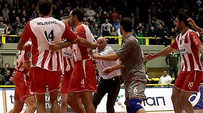 «Ερυθρόλευκο» το πρώτο ντέρμπι