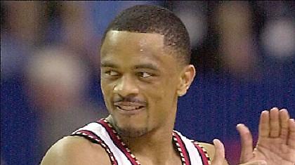 Α1: Ερχεται ο Ντίξον