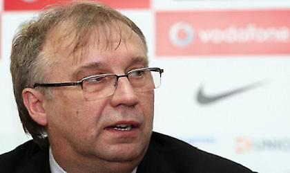 Ο Κούζε στον πάγκο της Αλβανίας