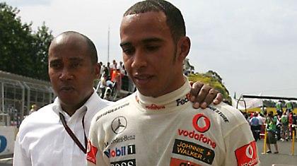 Τι τρέχει με τους δύο;