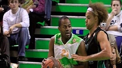 Απτόητη η Σιένα, νίκη για Κίμκι