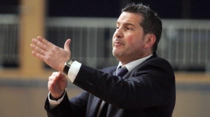 Μέσα ο Τζόνσεν, έξω ο Όστοϊτς