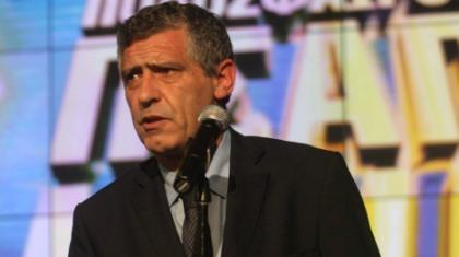 Σάντος: «Μόνος δεν πετυχαίνεις τίποτα»