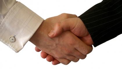 AEK: «Θα τελειώσει θετικά το deal»