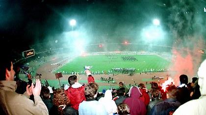 Μαχλάς: «Γεμίστε το ξανά!»