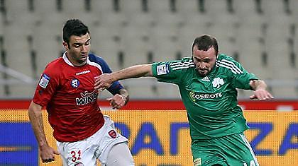 Σαλπιγγίδης: Να μείνει ή να φύγει;