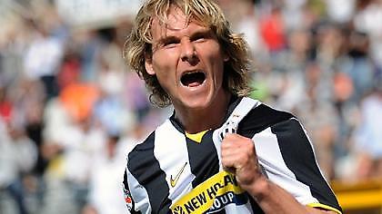 Επιστρέφει στη Γιουβέντους ο Νέντβεντ