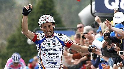 Αφαιρείται το μετάλλιο του Ρέμπελιν