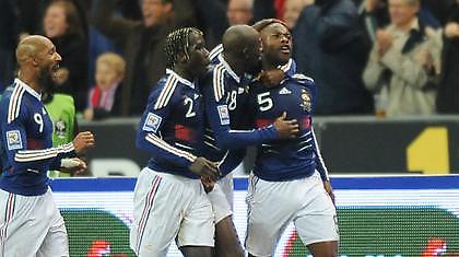 Το χέρι του Ανρί έστειλε τη Γαλλία στο Μουντιάλ (video)