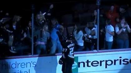 Πιάστηκαν στα χέρια για ένα… μπαστούνι (video)