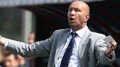 Απολύθηκε από την Παλέρμο ο Τζένγκα