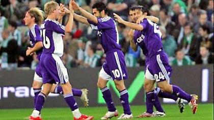 Jupiler League: Να απομακρυνθεί κι άλλο η Άντερλεχτ