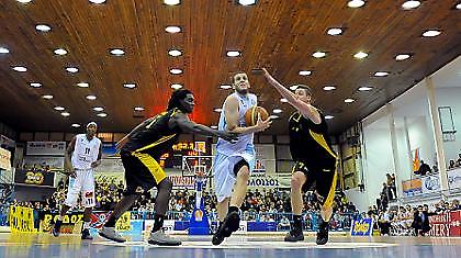 Α1: Νέα ήττα για ΑΕΚ, εύκολη νίκη το Μαρούσι