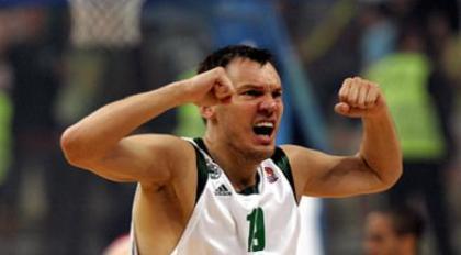 Με «Σάρας» κόντρα στην Αρμάνι!