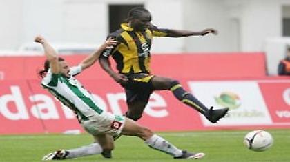 ΚΥΠΡΟΣ: «Φωτιά» σε Ομόνοια και… κορυφή έβαλε η ΑΕΛ