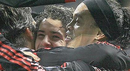 Serie A: Ικανή για τίτλο η Μίλαν! (video)