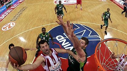 «Ερυθρόλευκο» πάρτι πρωτιάς!