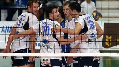 «Γαλανόλευκο» το ντέρμπι